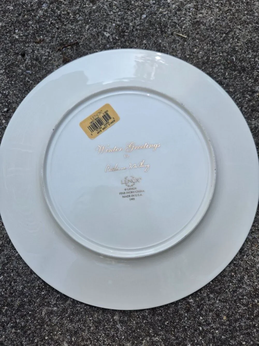 NWT Lenox Winter Greetings Fine Ivory China 10 3/4